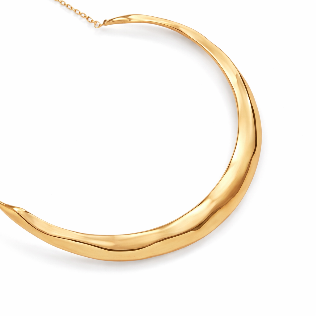 Gold Sculpted Choker Necklace