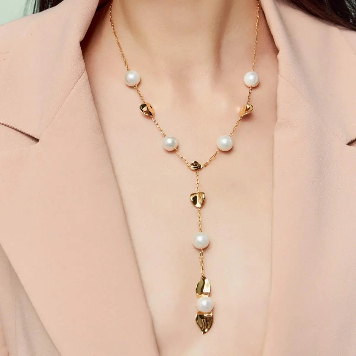 Gold & Pearl necklace
